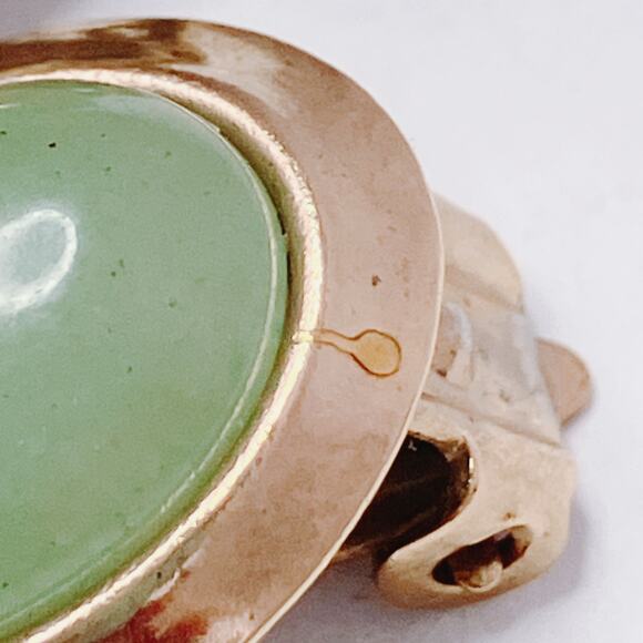 Vintage 1960s Jadeite Gemstone Cabochon Gold Tone Sage Green Clip On Earrings - Picture 6 of 11
